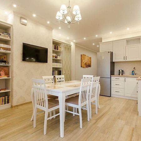 2-Roomed Apartment With Living Room Odessa Extérieur photo